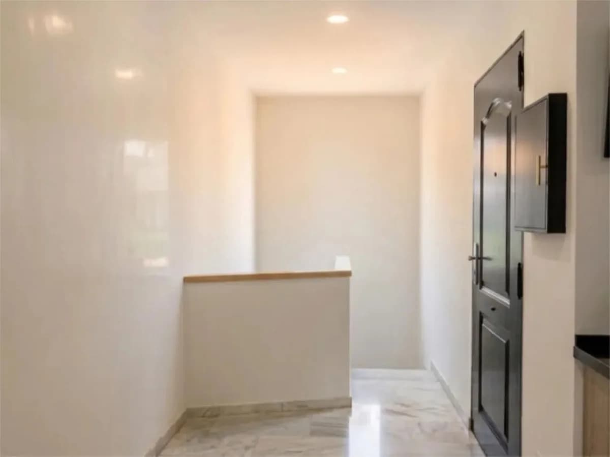 2 Bedroom Middle Floor Apartment for Sale in El Padron, Málaga - Image 6