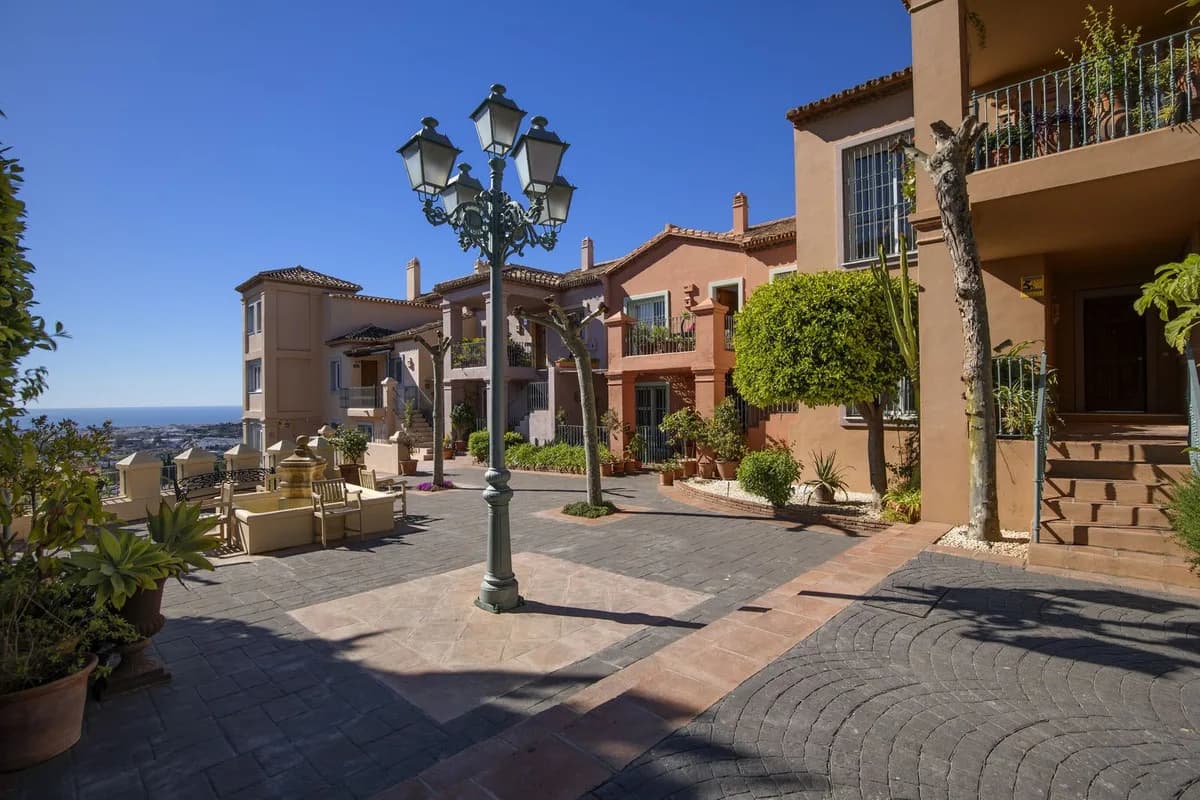 2 Bedroom Ground Floor Apartment for Sale in Monte Halcones, Málaga - Image 3