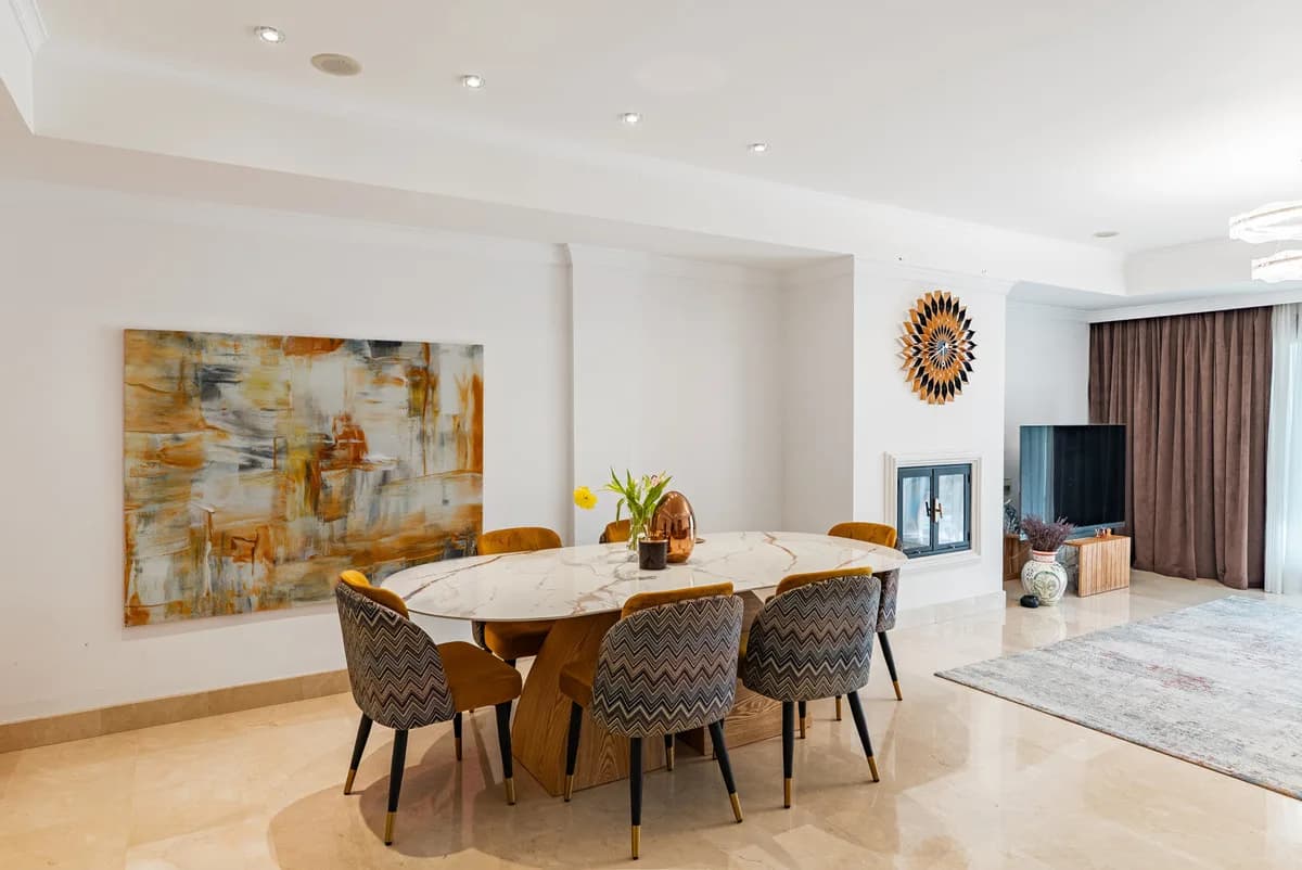 2 Bedroom Ground Floor Apartment for Sale in The Golden Mile, Málaga