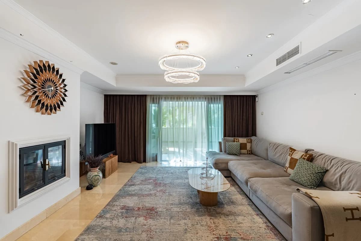 2 Bedroom Ground Floor Apartment for Sale in The Golden Mile, Málaga - Image 7