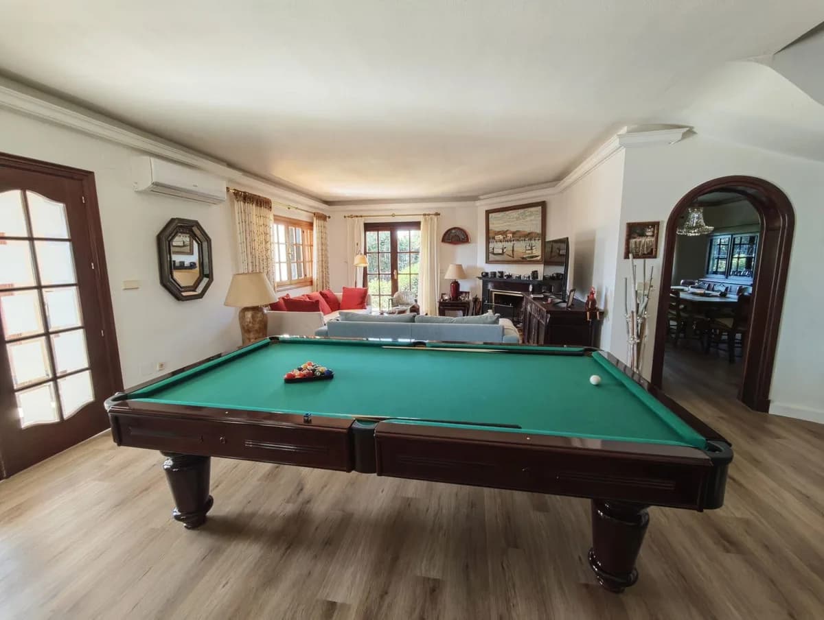 4 Bedroom Detached Villa for Sale in San Luis de Sabinillas, Málaga - Image 7