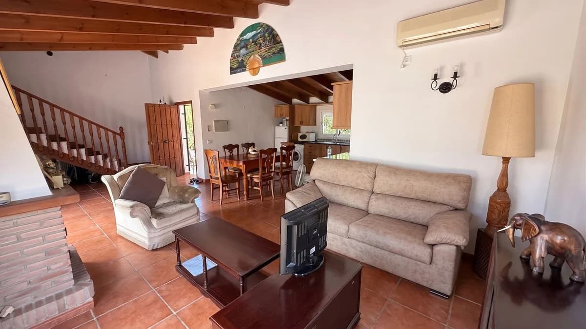 3 Bedroom Finca - Cortijo for Sale in Coín, Málaga - Image 6