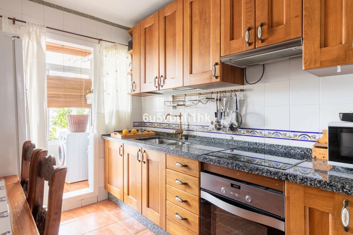 2 Bedroom Penthouse Duplex for Sale in Las Lagunas, Málaga - Image 6