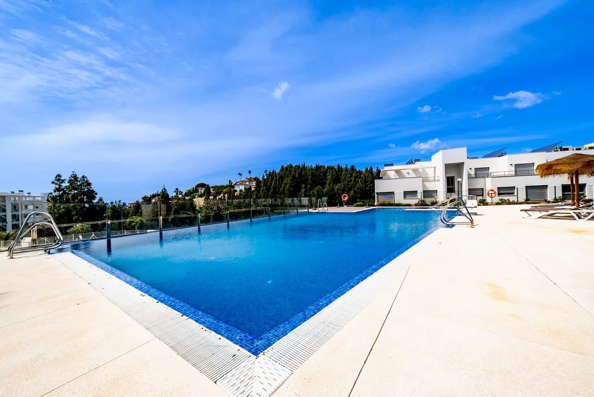 2 Bedroom Ground Floor Apartment for Sale in El Faro, Málaga - Image 6