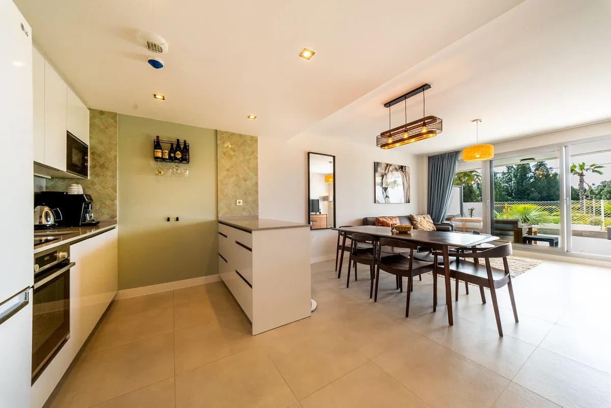 2 Bedroom Ground Floor Apartment for Sale in El Faro, Málaga - Image 8