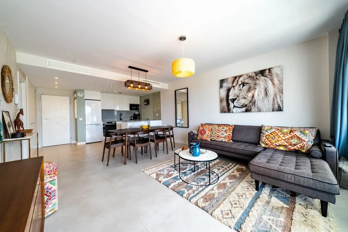 2 Bedroom Ground Floor Apartment for Sale in El Faro, Málaga - Image 9