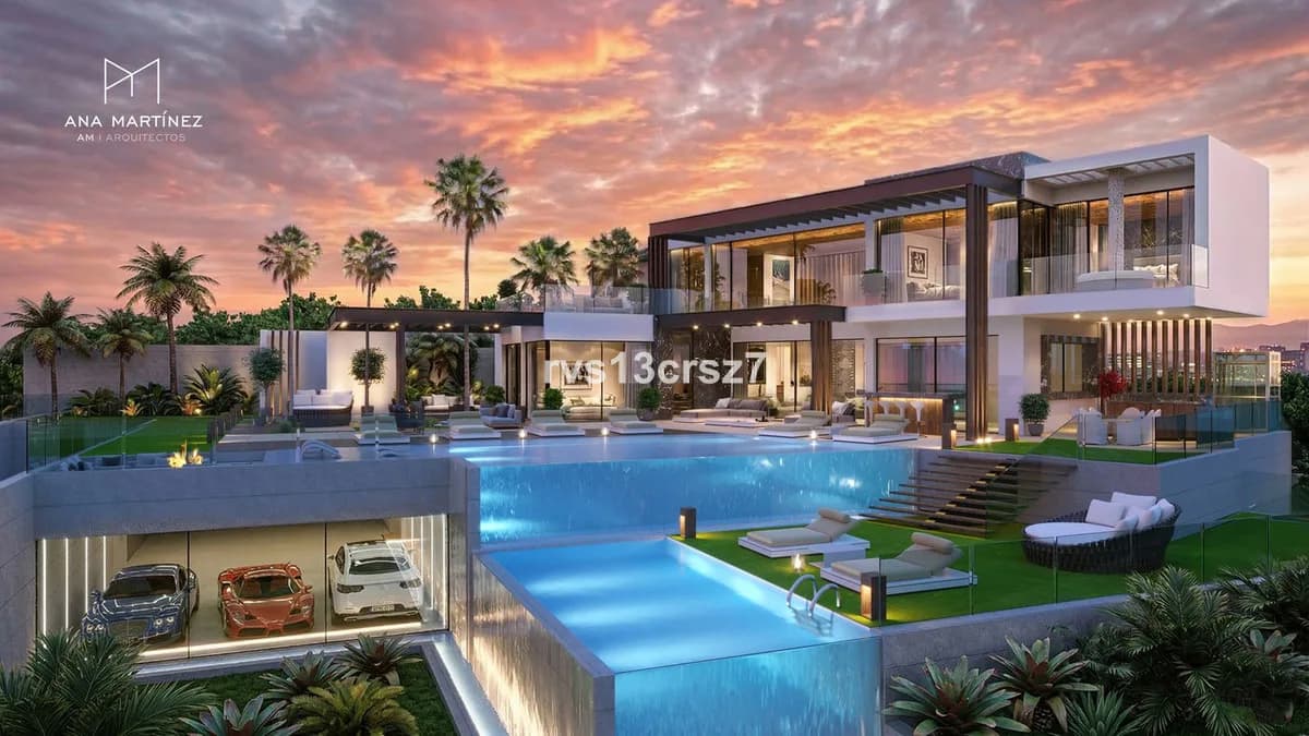 7 Bedroom Detached Villa for Sale in Elviria, Málaga - Image 3