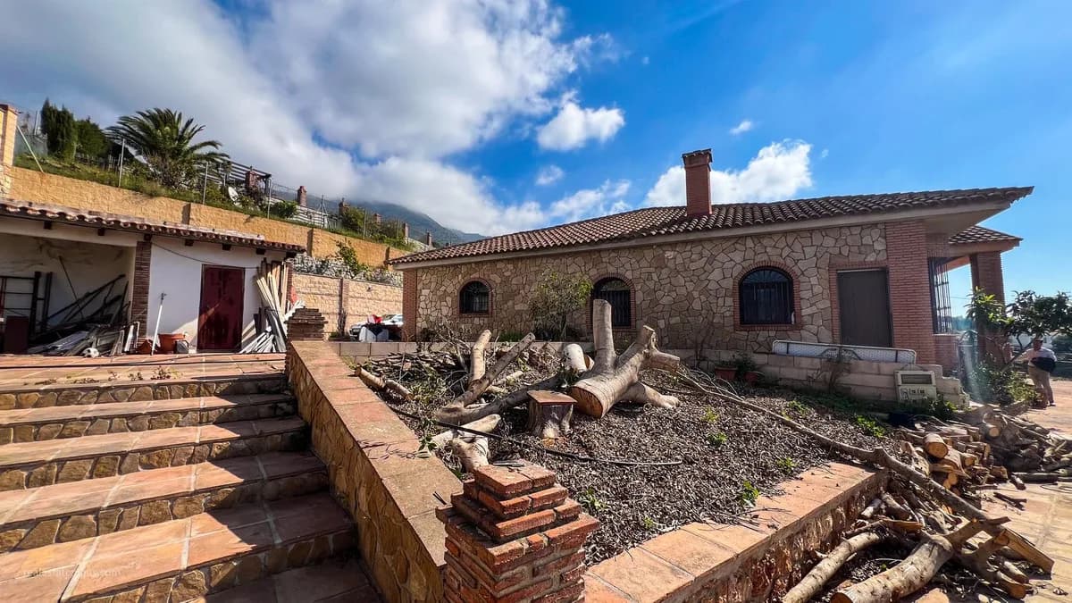 5 Bedroom Detached Villa for Sale in Valtocado, Málaga - Image 7