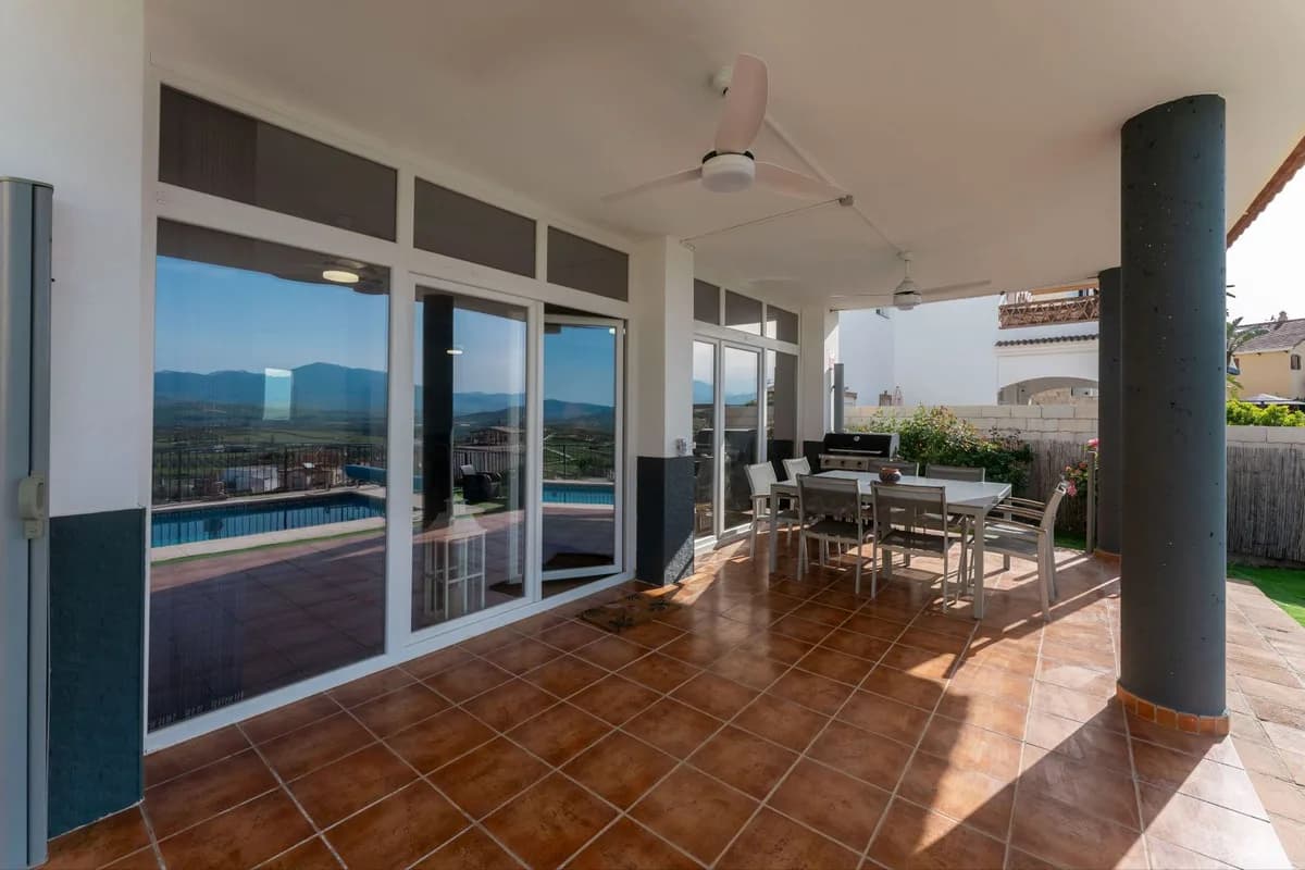 5 Bedroom Detached Villa for Sale in Coín, Málaga - Image 8