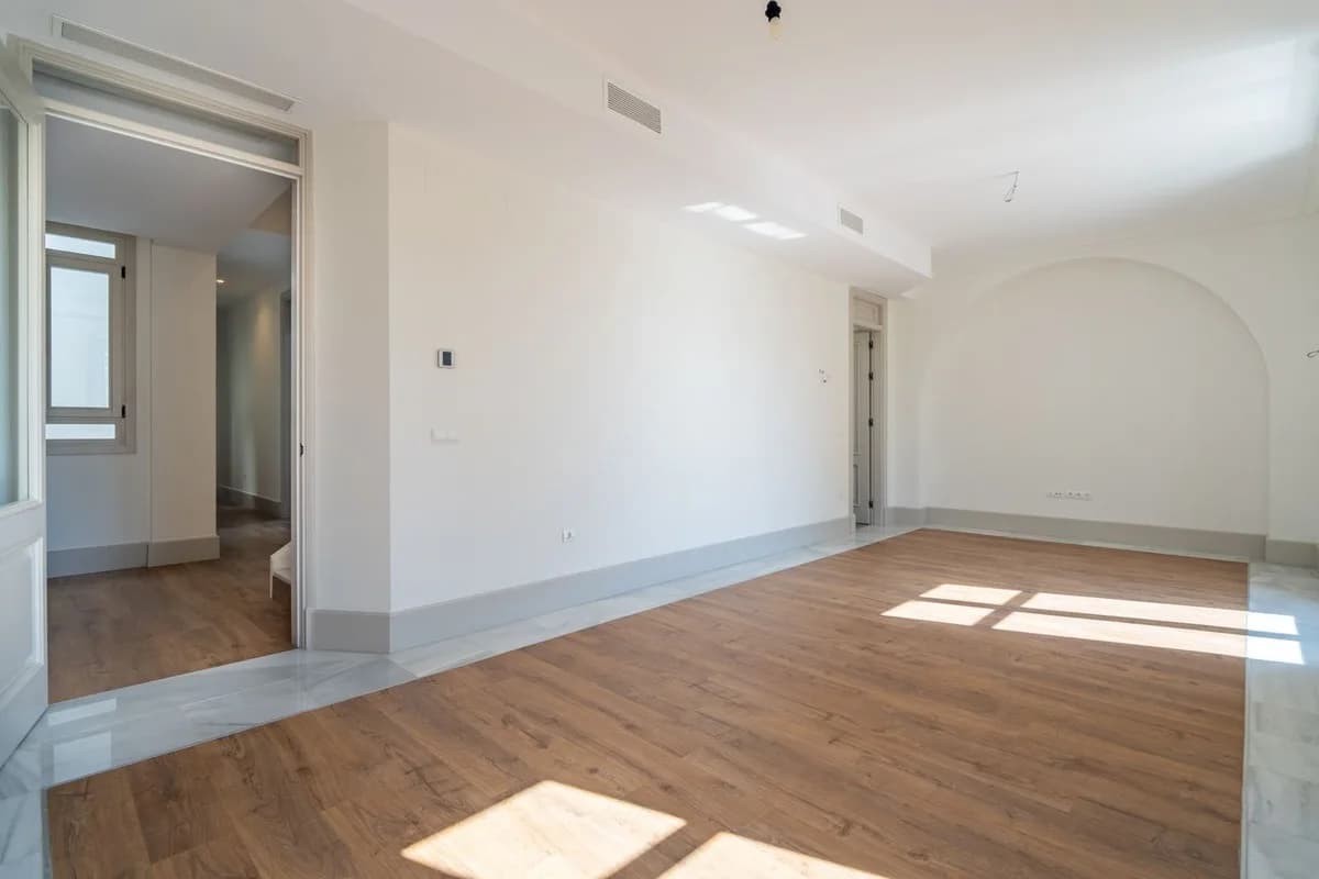 3 Bedroom Penthouse Duplex for Sale in Monte Sancha, Málaga - Image 4