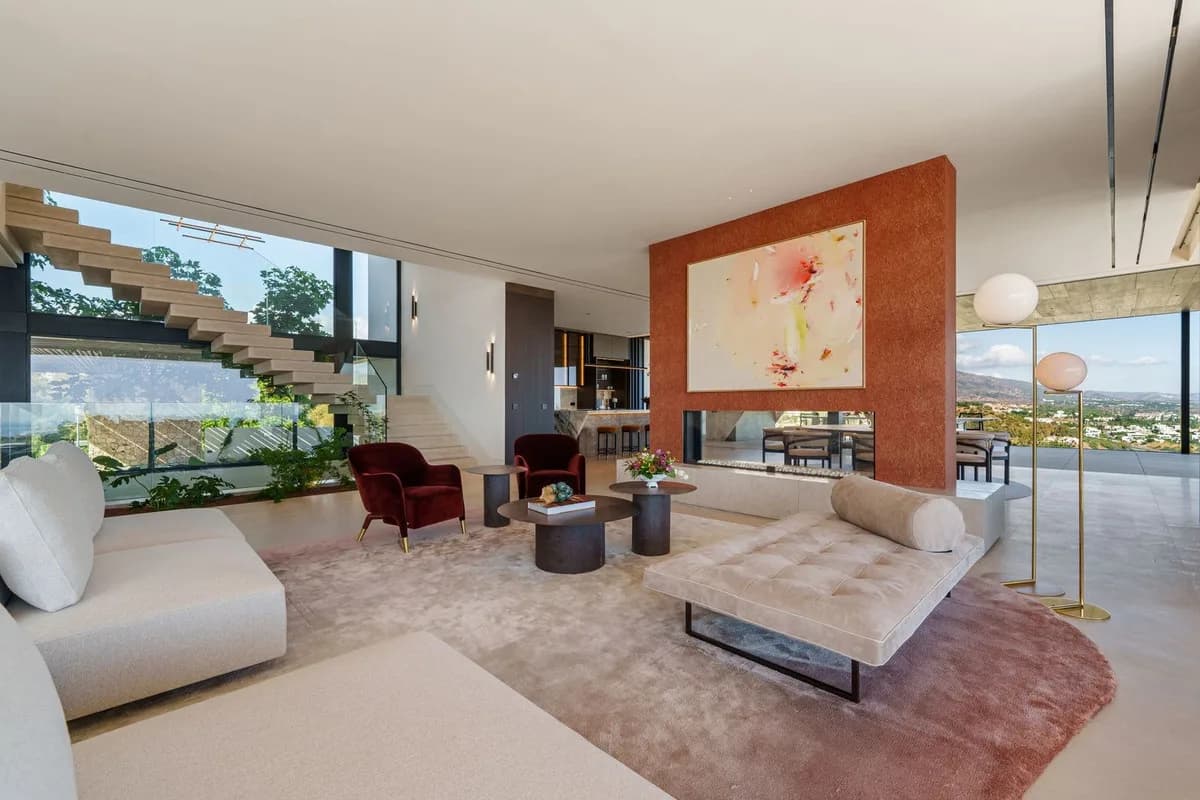 8 Bedroom Detached Villa for Sale in Benahavís, Málaga - Image 7