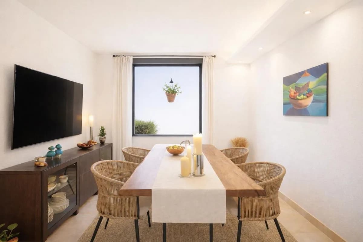 4 Bedroom Townhouse for Sale in Estepona, Málaga - Image 7