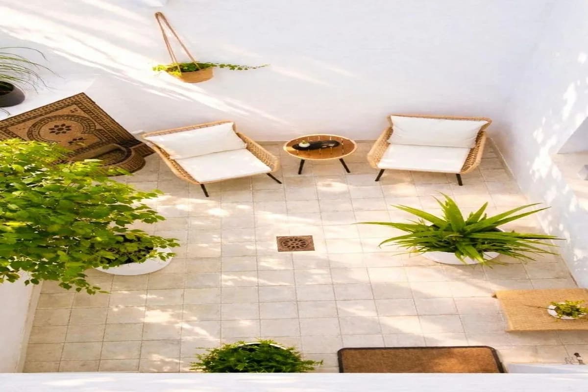 4 Bedroom Townhouse for Sale in Estepona, Málaga - Image 9
