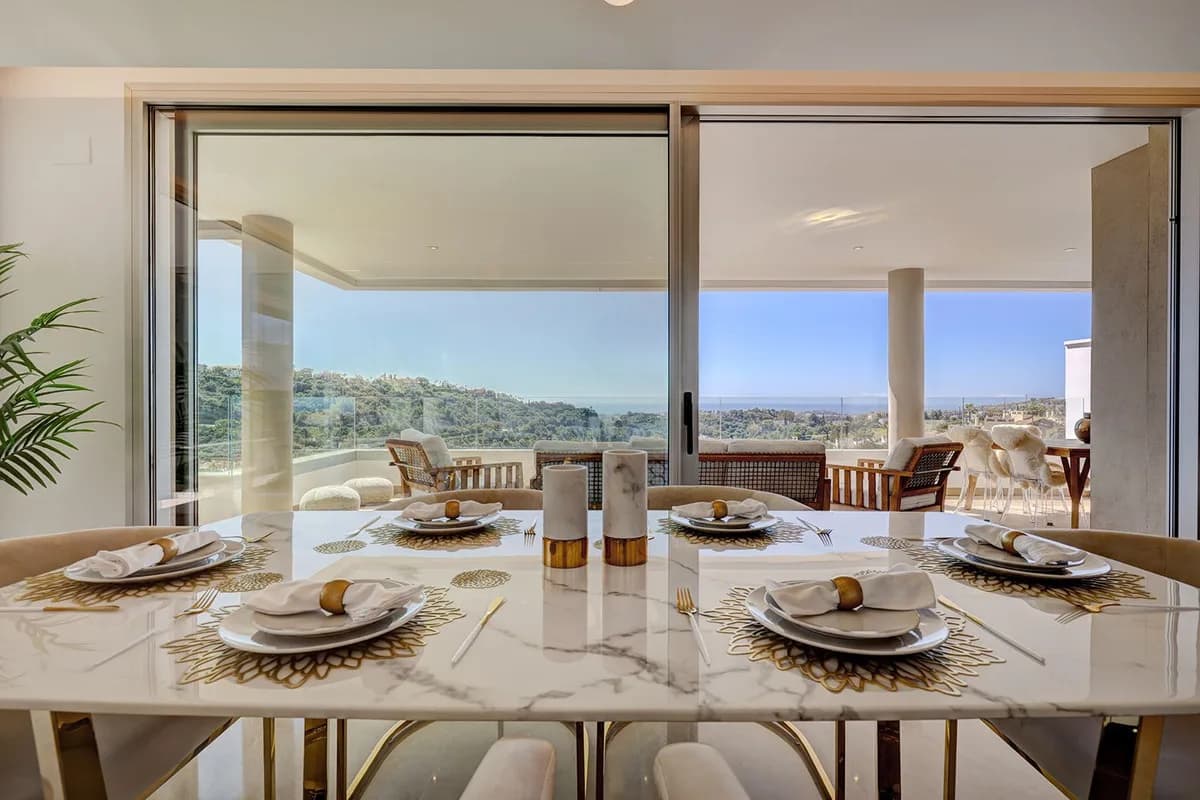 3 Bedroom Penthouse Duplex for Sale in Benahavís, Málaga - Image 8