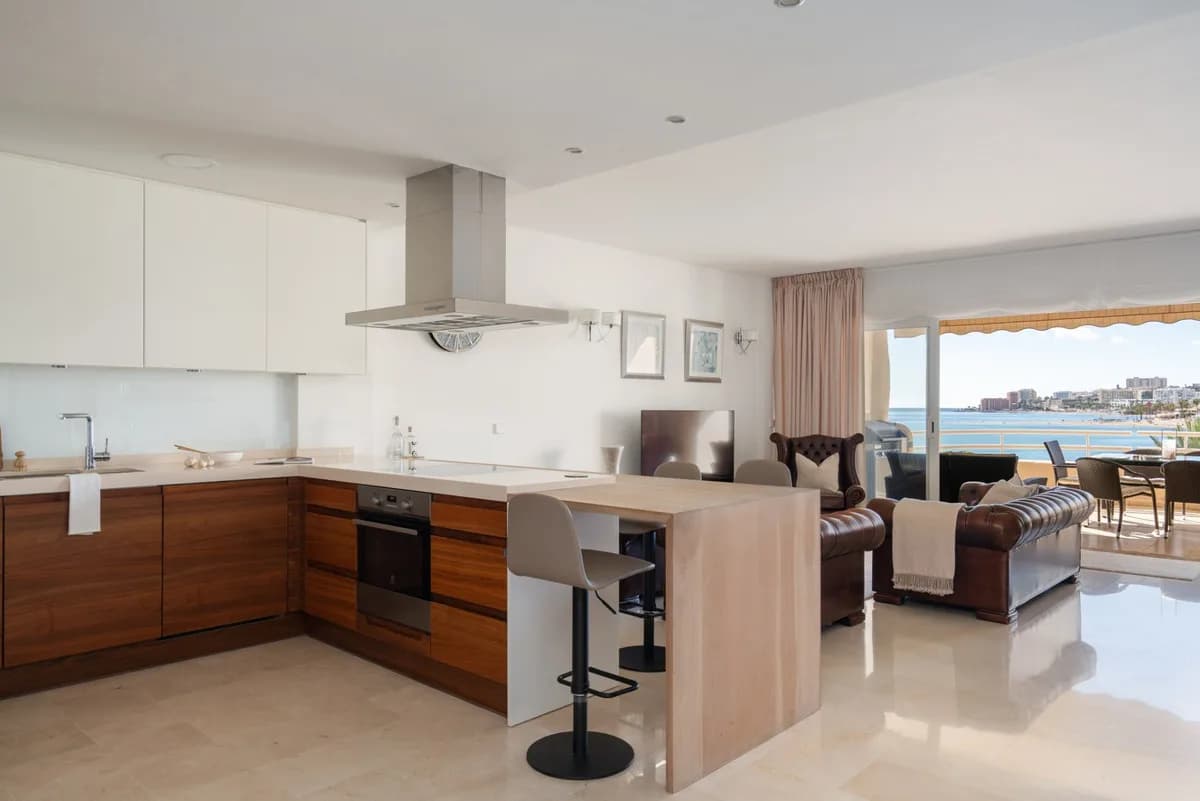 3 Bedroom Penthouse Duplex for Sale in Benalmadena, Málaga - Image 6