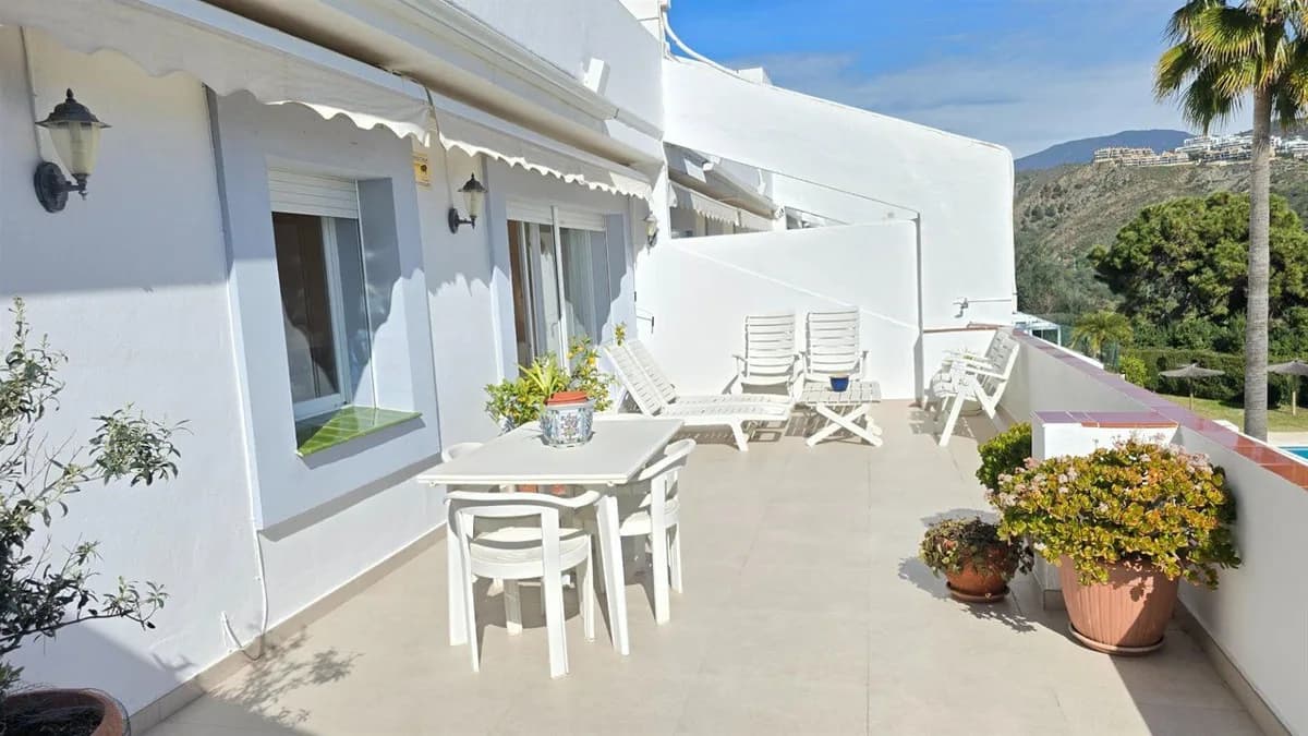 2 Bedroom Ground Floor Apartment for Sale in La Quinta, Málaga