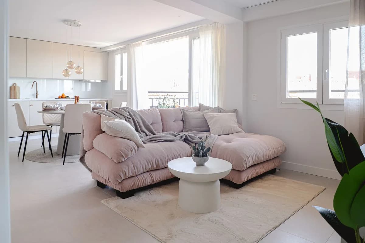 3 Bedroom Top Floor Apartment for Sale in Fuengirola, Málaga - Image 3