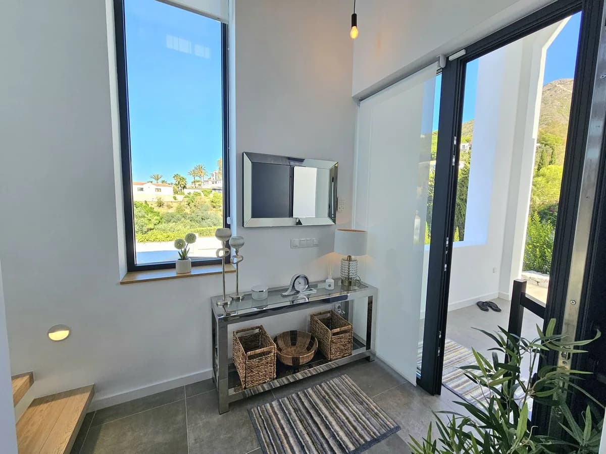 3 Bedroom Detached Villa for Sale in Mijas, Málaga - Image 8