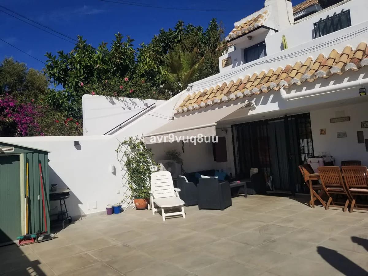 2 Bedroom Ground Floor Apartment for Sale in Mijas Golf, Málaga - Image 5