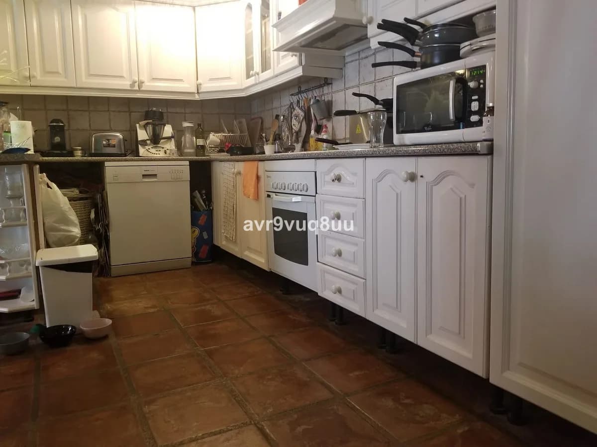 2 Bedroom Ground Floor Apartment for Sale in Mijas Golf, Málaga - Image 9