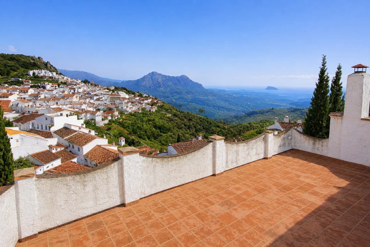 5 Bedroom Detached Villa for Sale in Gaucín, Málaga