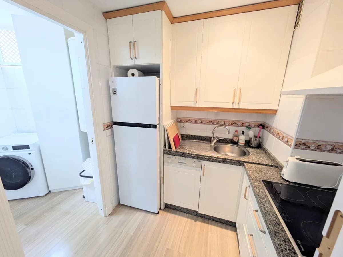 3 Bedroom Duplex for Sale in Benalmadena, Málaga - Image 8