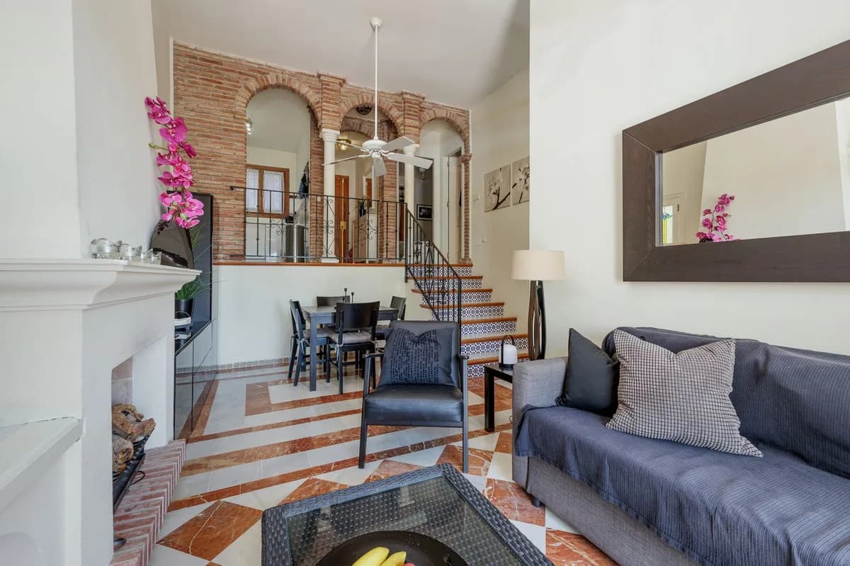 2 Bedroom Ground Floor Apartment for Sale in Mijas Golf, Málaga - Image 5