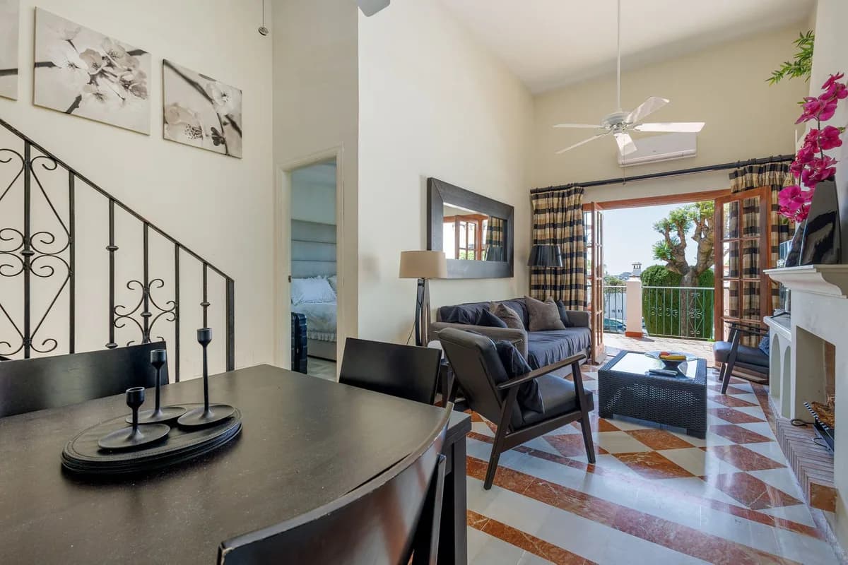 2 Bedroom Ground Floor Apartment for Sale in Mijas Golf, Málaga - Image 6