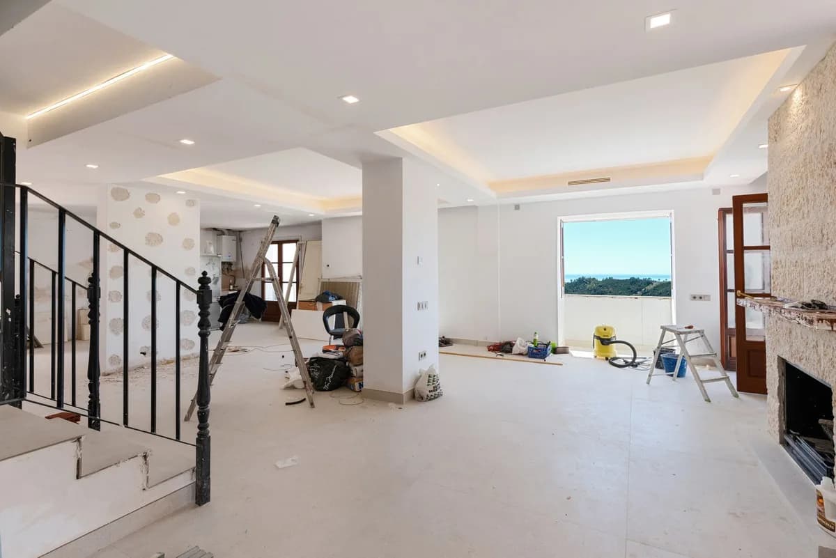 4 Bedroom Townhouse for Sale in Benahavís, Málaga - Image 4