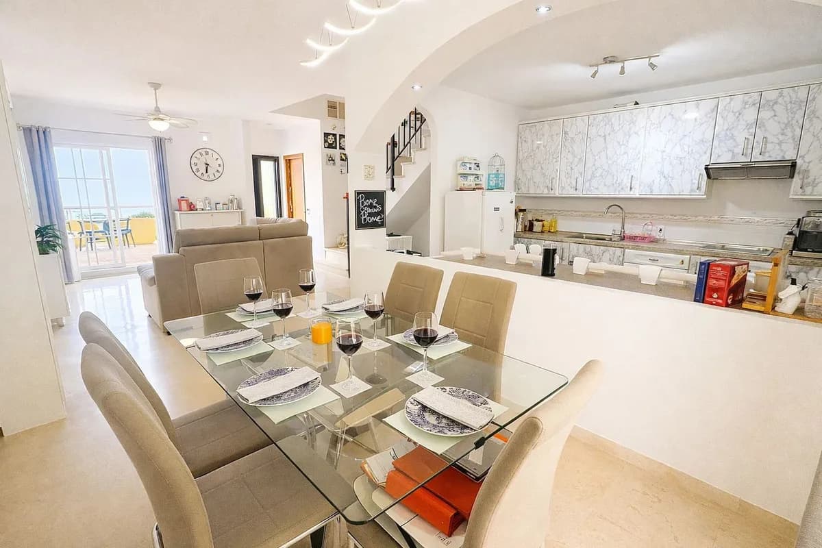 3 Bedroom Townhouse for Sale in Manilva, Málaga - Image 9