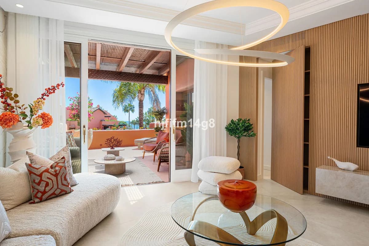 3 Bedroom Penthouse Duplex for Sale in Estepona, Málaga - Image 4