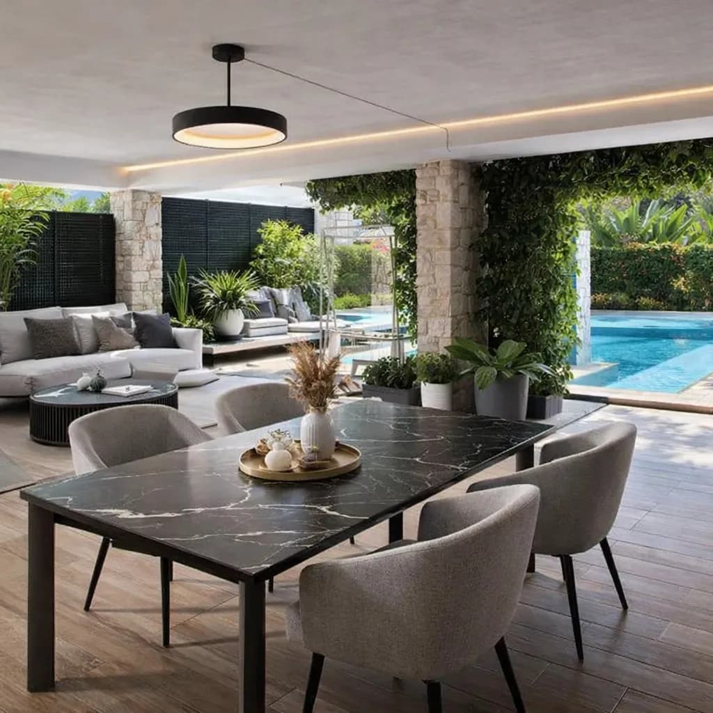 4 Bedroom Detached Villa for Sale in Marbella, Málaga - Image 5
