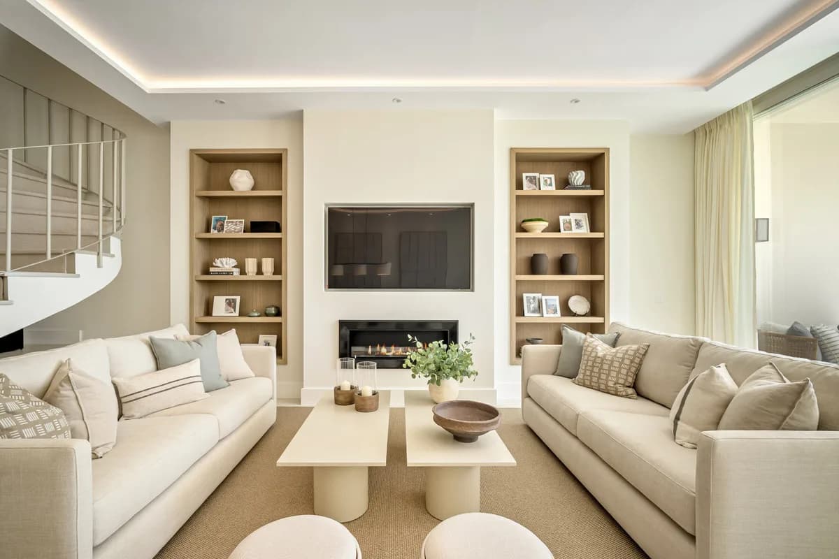 4 Bedroom Townhouse for Sale in La Quinta, Málaga - Image 6