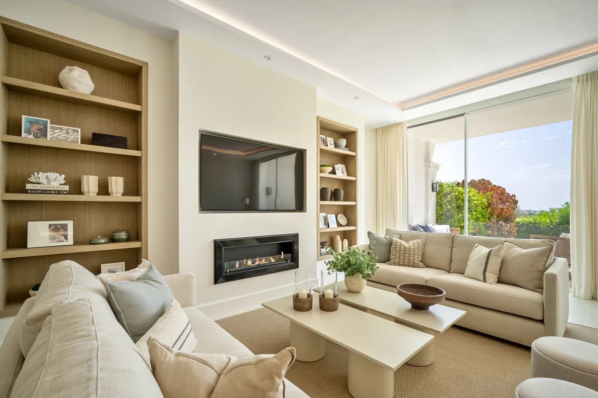 4 Bedroom Townhouse for Sale in La Quinta, Málaga - Image 7