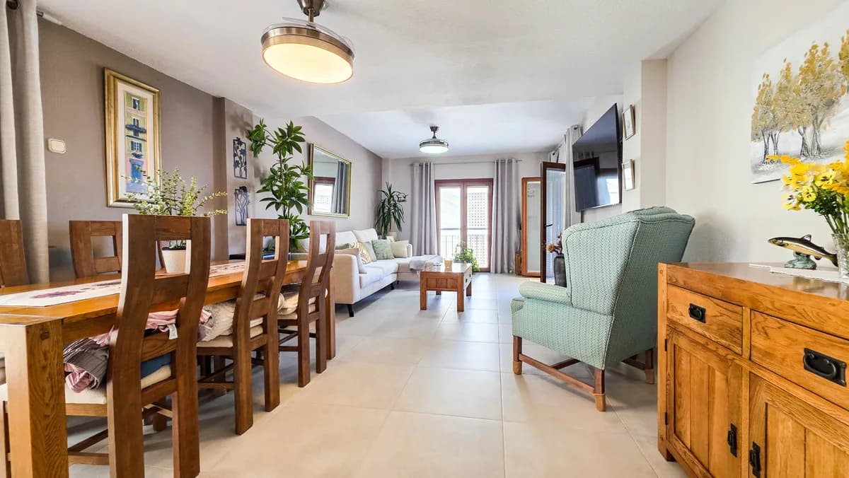3 Bedroom Penthouse Duplex for Sale in La Duquesa, Málaga - Image 8