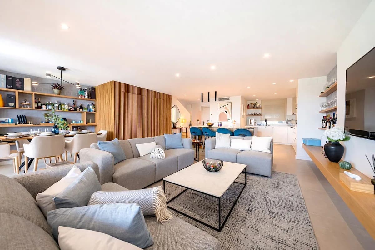 3 Bedroom Townhouse for Sale in Estepona, Málaga - Image 6