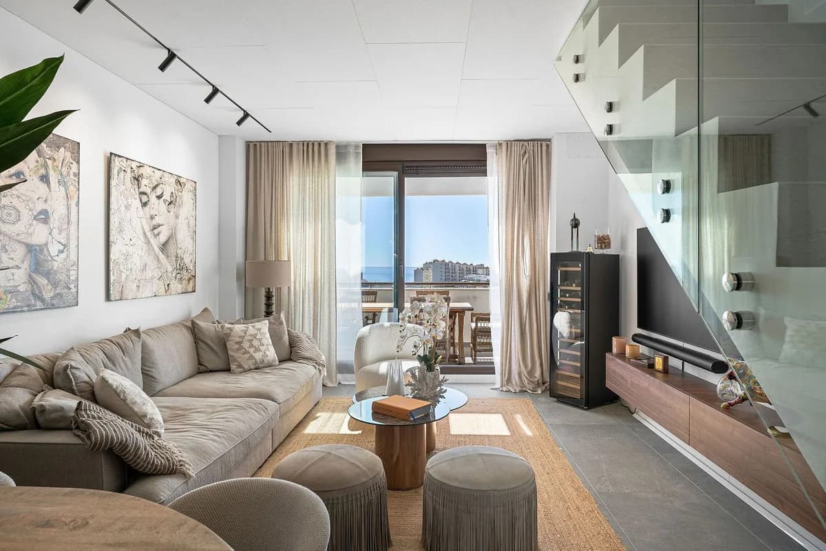 3 Bedroom Penthouse for Sale in Estepona, Málaga - Image 7
