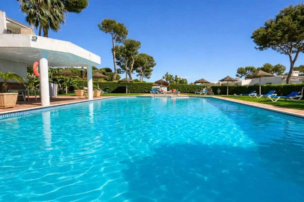 Top Floor Studio for Sale in Miraflores, Málaga - Image 2