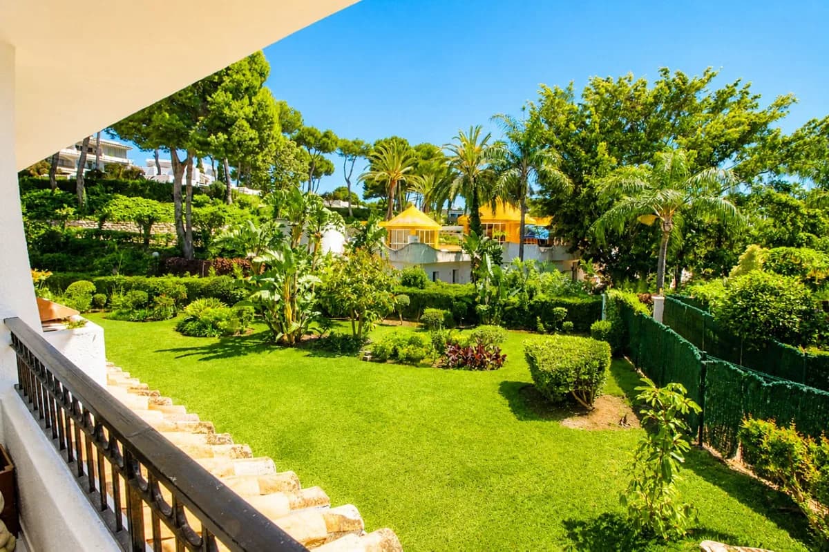 Top Floor Studio for Sale in Miraflores, Málaga - Image 4