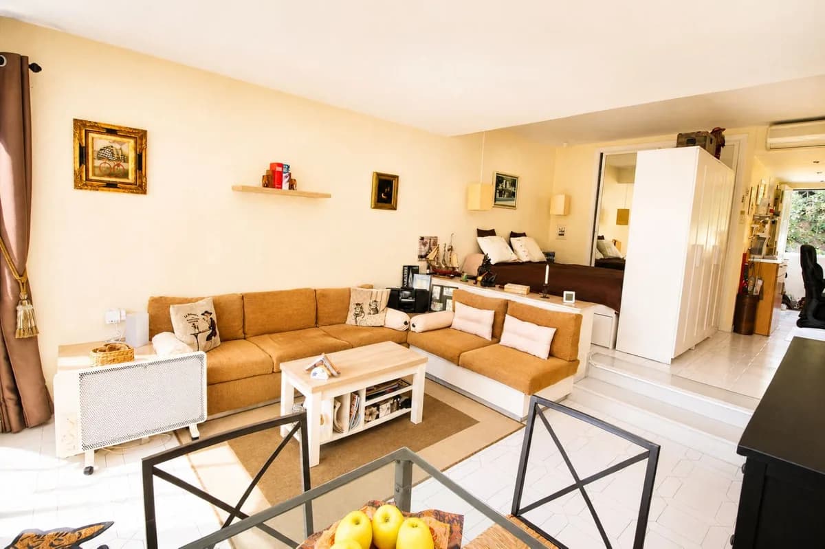 Top Floor Studio for Sale in Miraflores, Málaga - Image 9