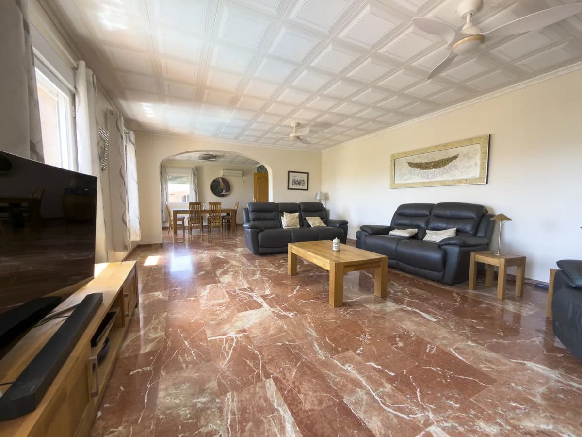 5 Bedroom Detached Villa for Sale in Coín, Málaga - Image 9