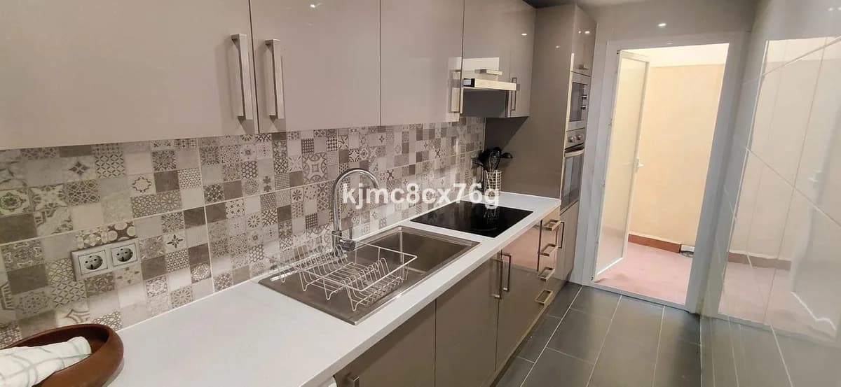2 Bedroom Ground Floor Apartment for Sale in Riviera del Sol, Málaga - Image 4