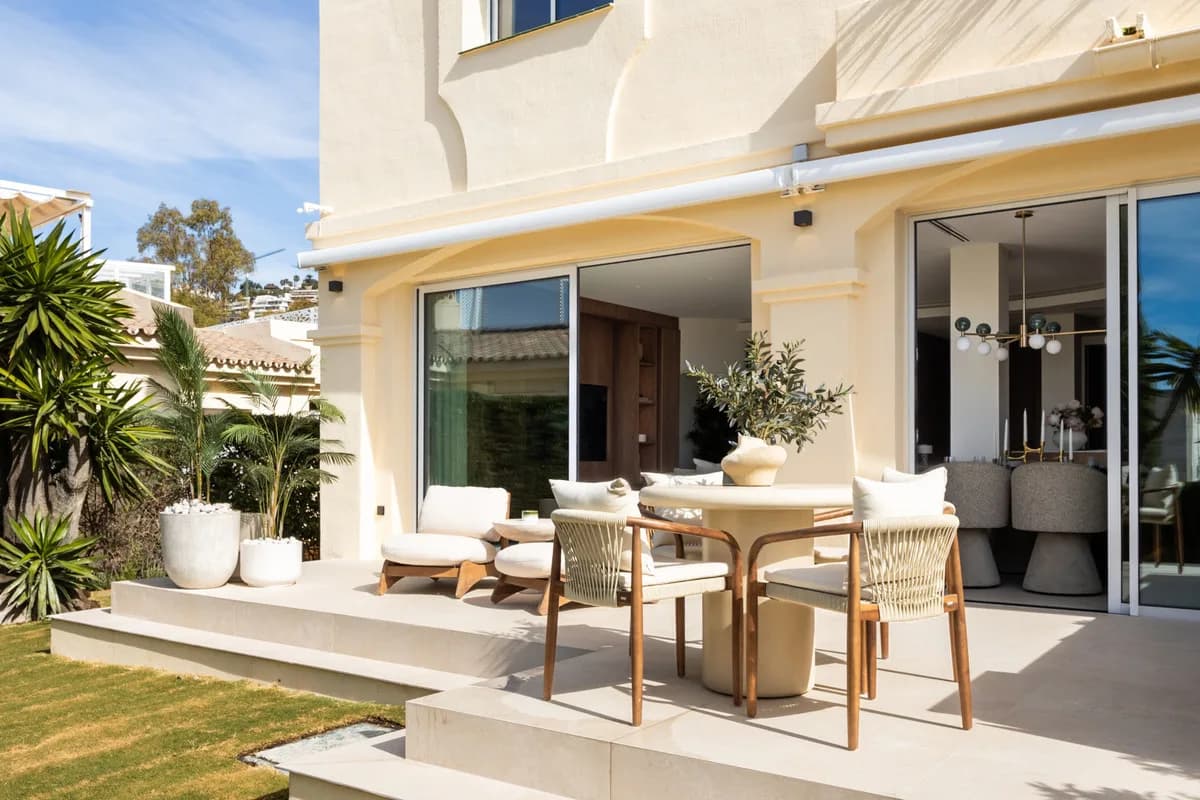 4 Bedroom Townhouse for Sale in La Quinta, Málaga - Image 3