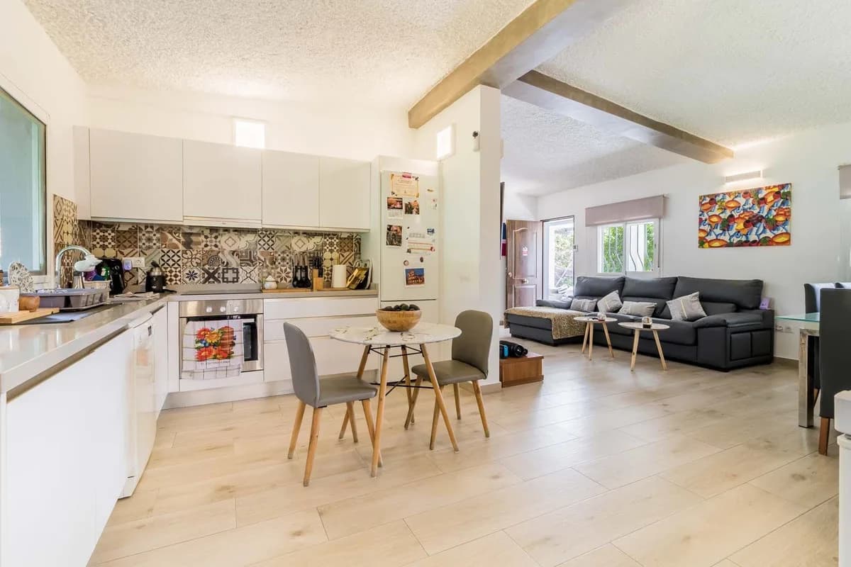 2 Bedroom Detached Villa for Sale in Estepona, Málaga - Image 6