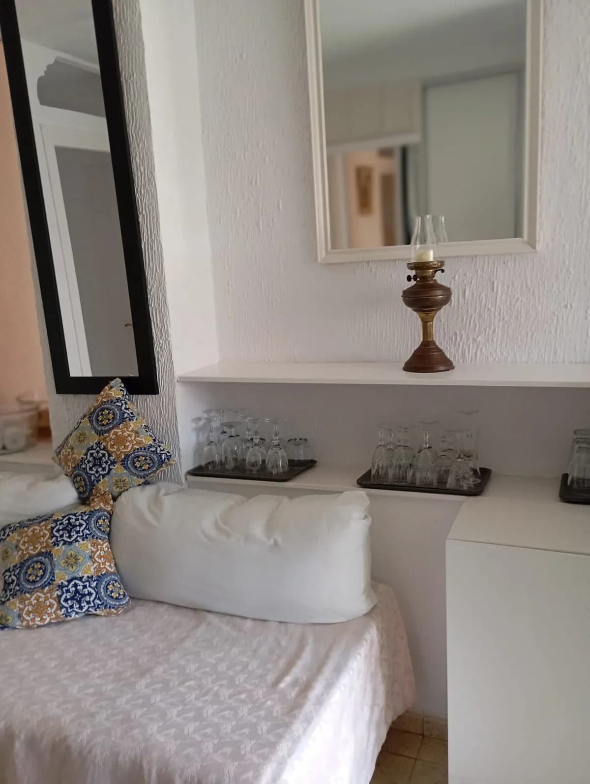 Middle Floor Studio for Sale in Benalmadena, Málaga - Image 9