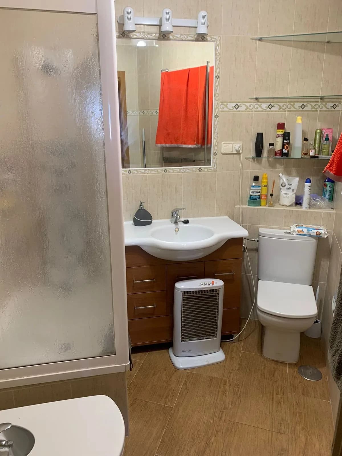 2 Bedroom Middle Floor Studio for Sale in Benalmadena, Málaga - Image 9