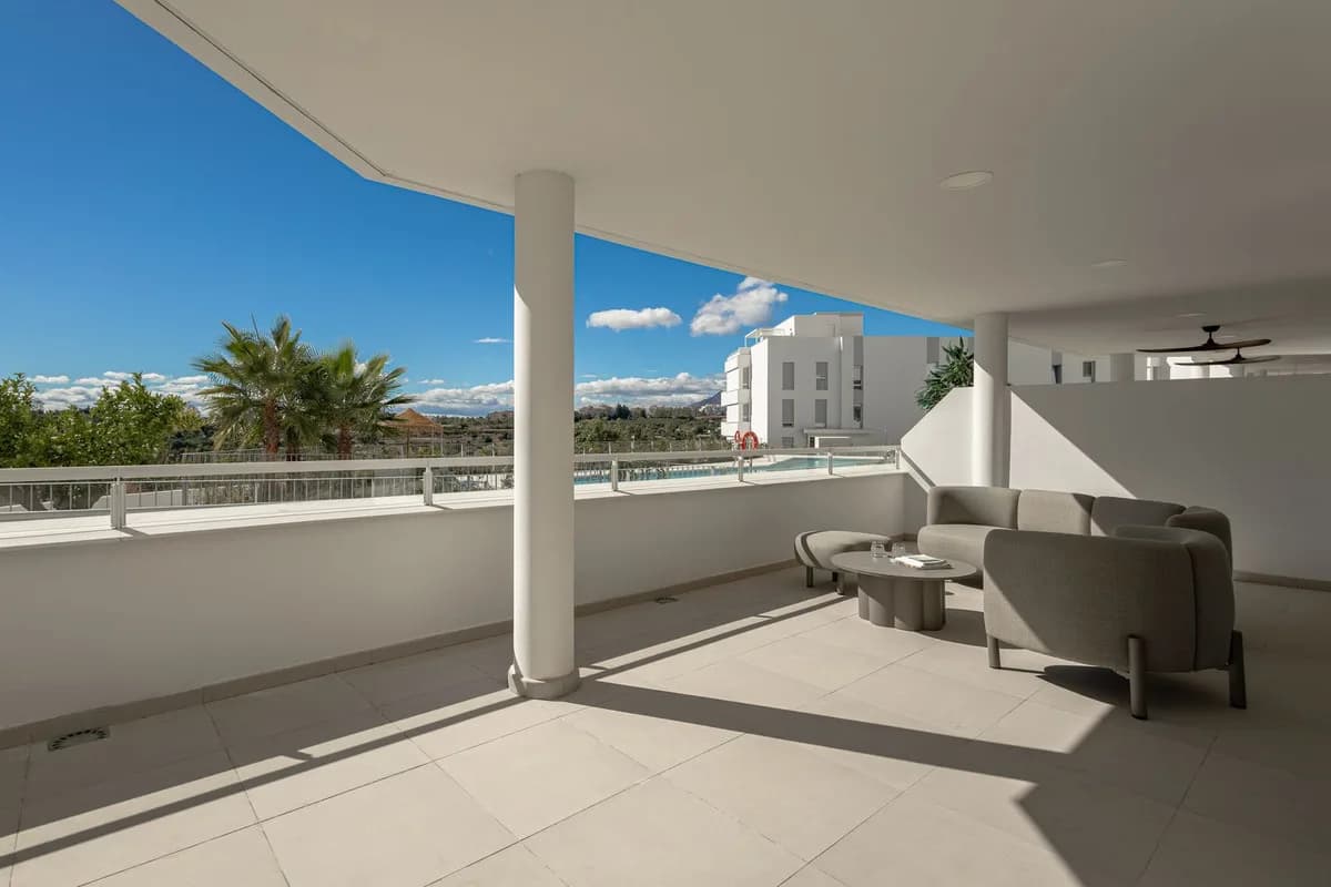 3 Bedroom Ground Floor Apartment for Sale in Cancelada, Málaga - Image 8