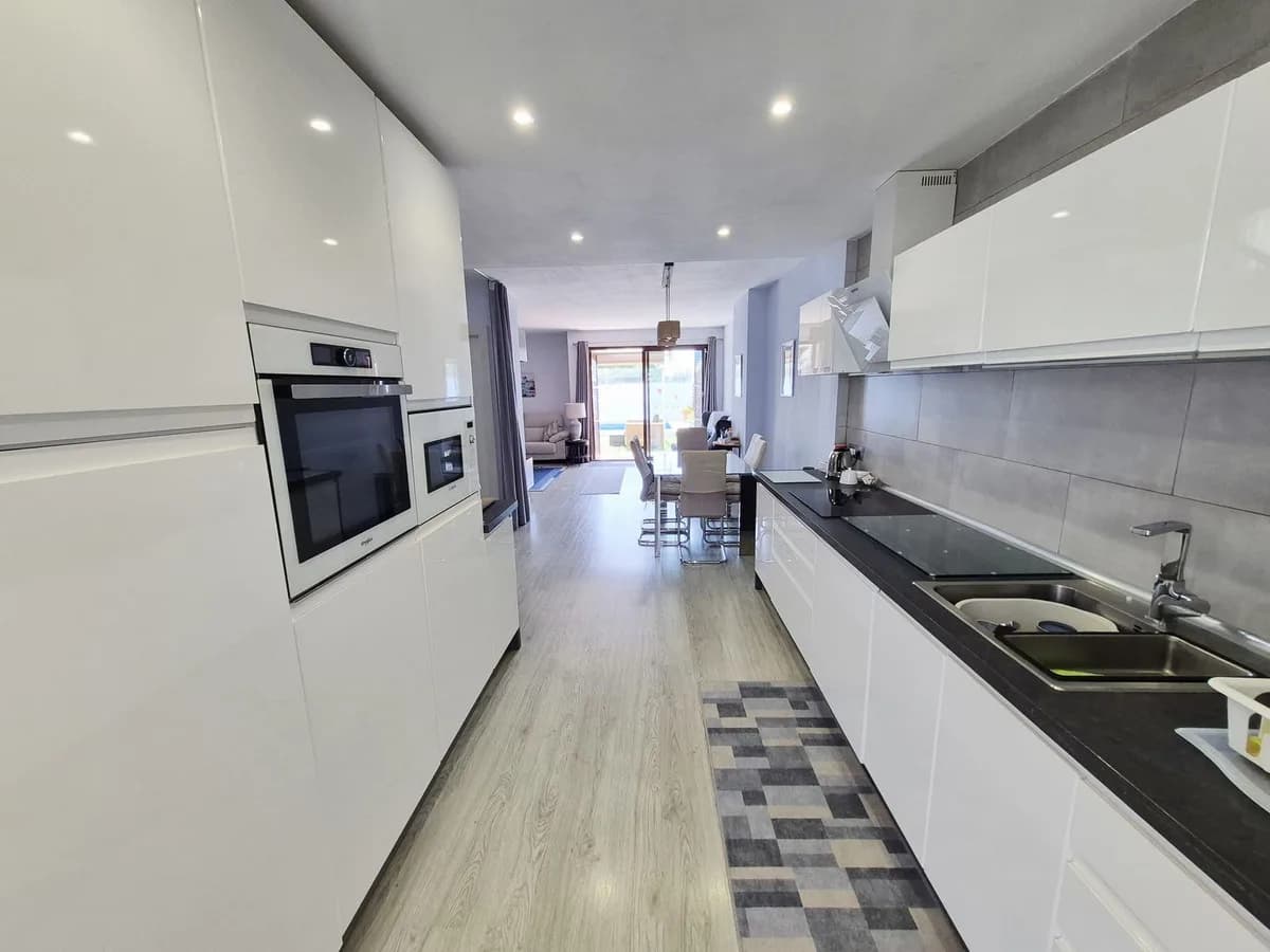 3 Bedroom Semi-Detached House for Sale in La Cala de Mijas, Málaga - Image 3