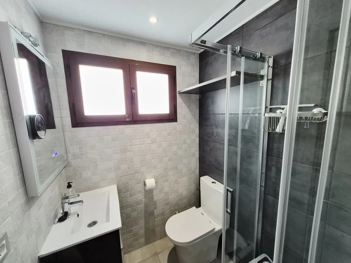 3 Bedroom Semi-Detached House for Sale in La Cala de Mijas, Málaga - Image 7