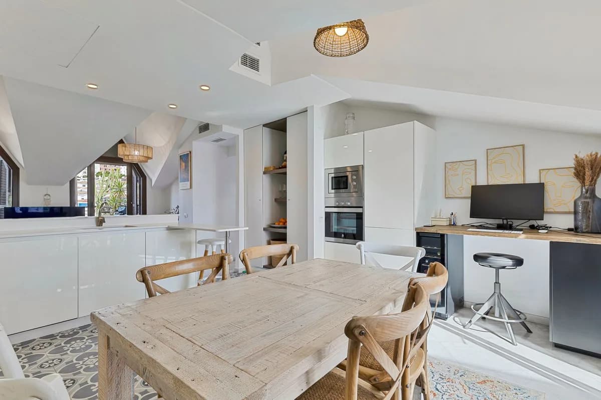 3 Bedroom Penthouse for Sale in Benalmadena, Málaga - Image 4
